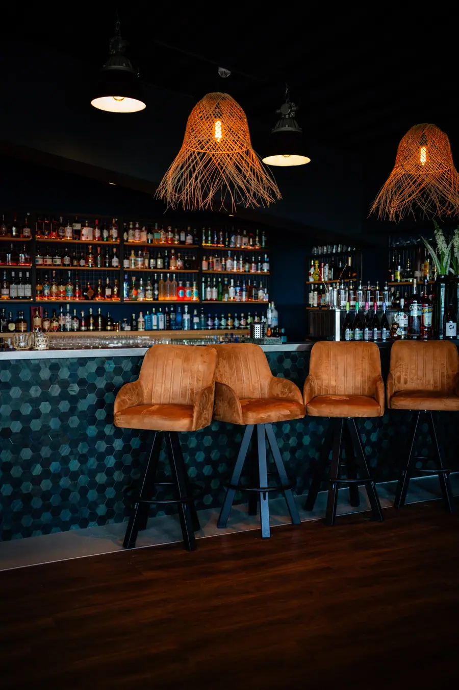 Barhocker an der Bar